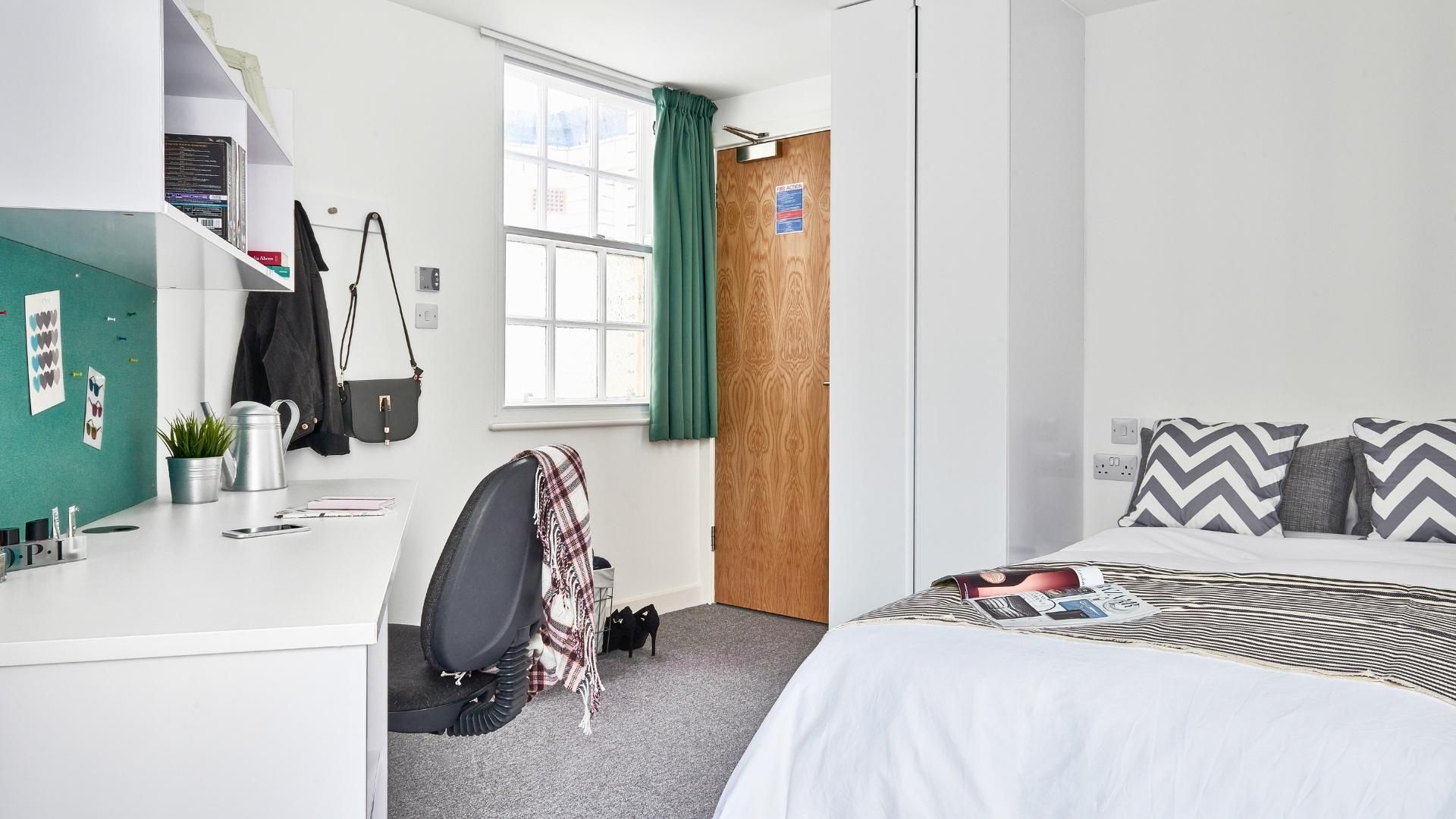 Two Bed Flat - room